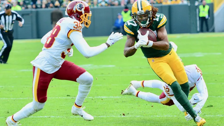 File photo from December 2019 of Davante Adams playing for Green Bay. It does not show Sunday's game against Arizona or the injury. The 16:9 cropped derivative is offered under the same CC BY-SA 2.0 licence.