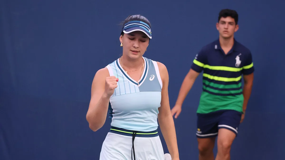 File photo from August 23, 2023: Eva Lys playing qualifying at the US Open. It does not show the 2026 season. The 16:9 cropped derivative is offered under the same CC BY-SA 4.0 licence as the original.
