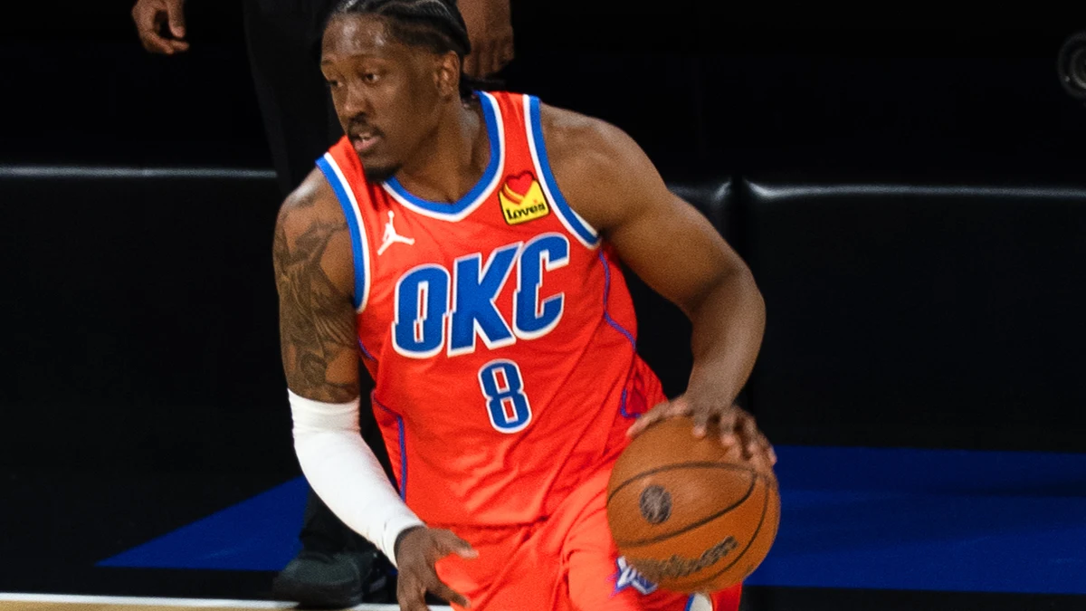File photo from 14 December 2025: Jalen Williams in his orange Oklahoma City Thunder No. 8 jersey, driving with the ball at the NBA Cup in Las Vegas. It was not taken at Sunday's game against the Clippers.