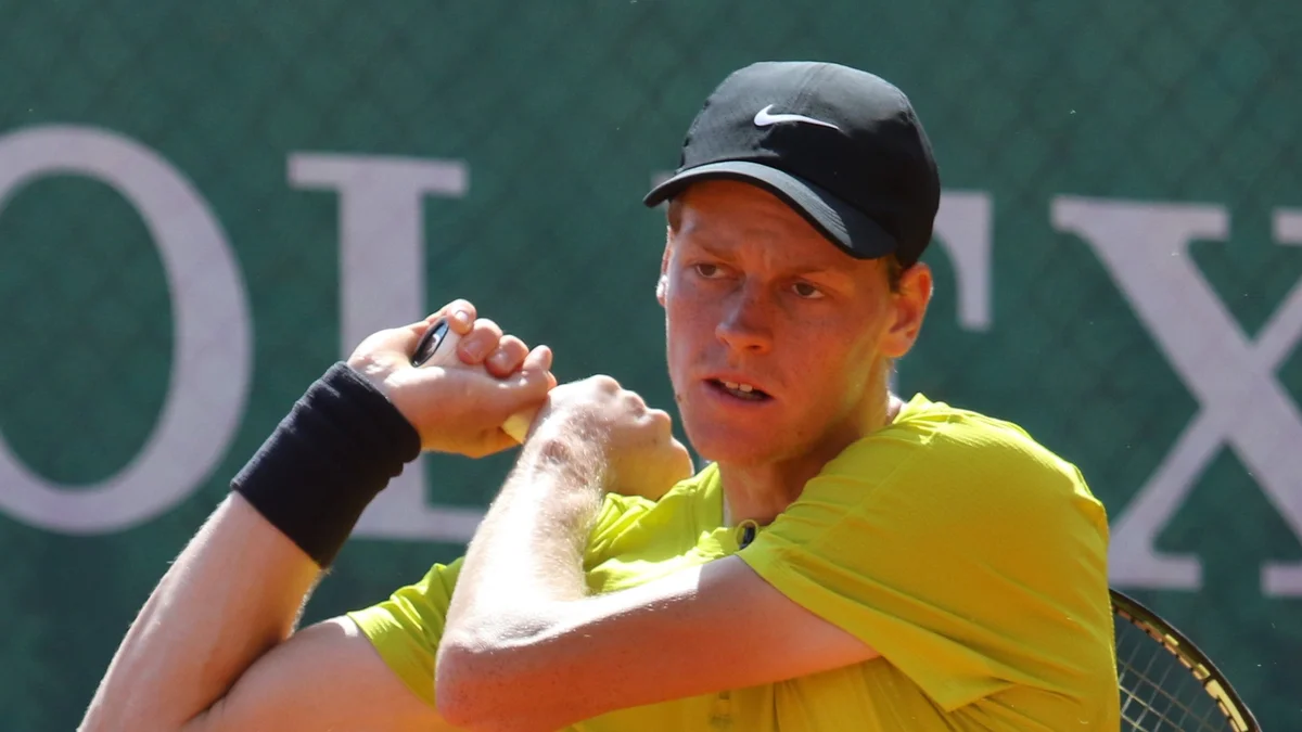 File photo from 12 April 2023: Jannik Sinner hits a backhand at the Monte-Carlo Masters. It was not taken at any coaching announcement and does not show Magnus Norman.