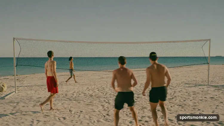 Spikeball roundnet rules: four players around a circular net with rally scoring to 21