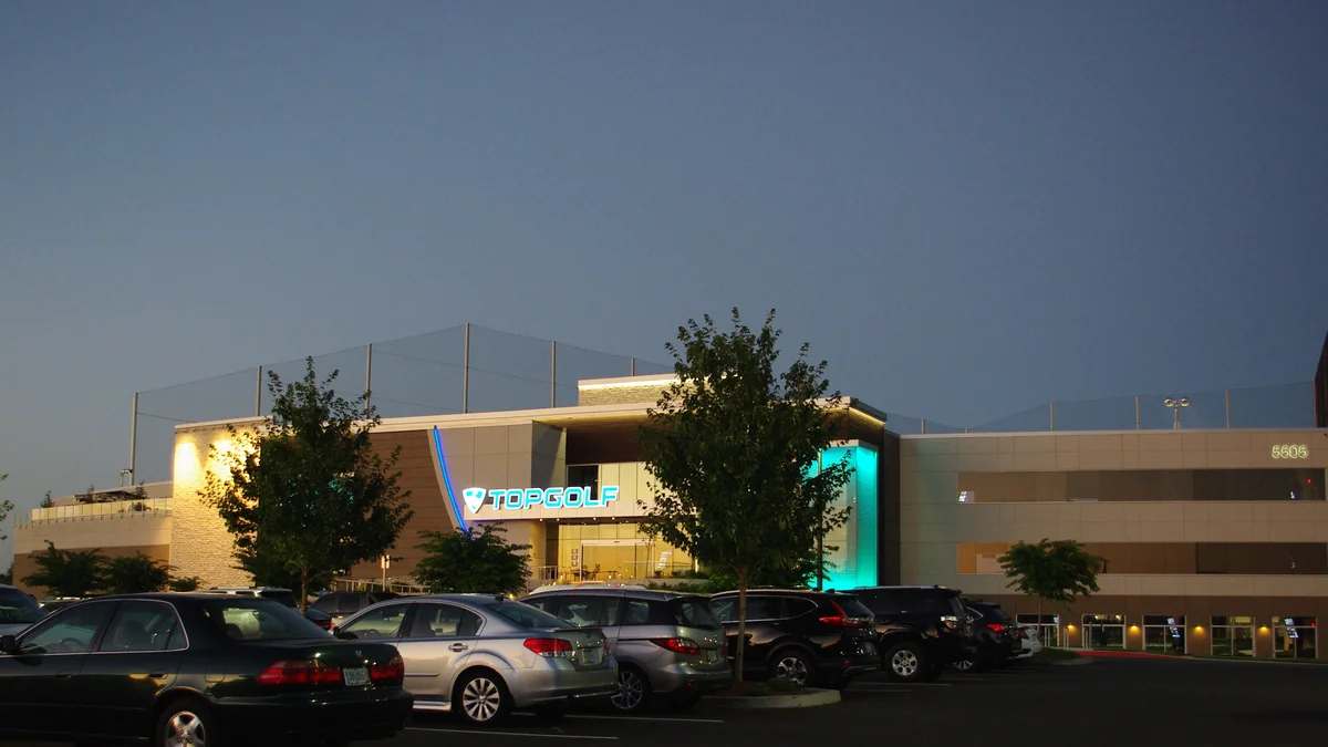 A 2018 file photo of the Topgolf venue in Hillsboro, Oregon, the same venue where the June 2023 injury happened. It is used to identify the venue, not to show the incident. The 16:9 cropped derivative is offered under the same CC BY-SA 4.0 licence as the original.