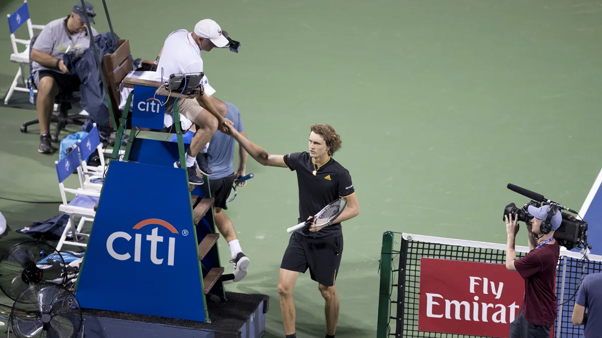 File photo from 2 August 2017: Alexander Zverev playing at the Citi Open in Washington. It does not show the Shanghai Masters. The cropped 16:9 derivative is offered under the same CC BY-SA 2.0 licence as the original.