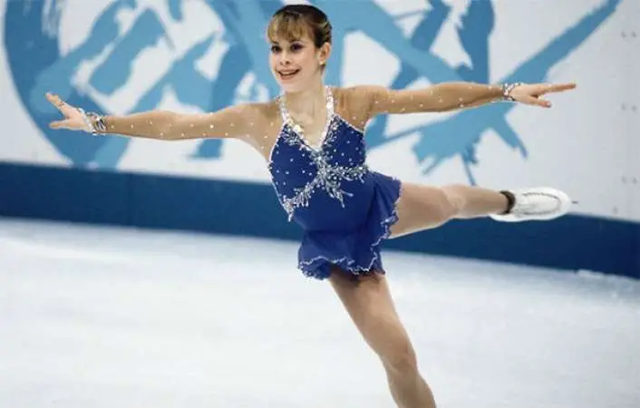 Tara Lipinski female figure skaters