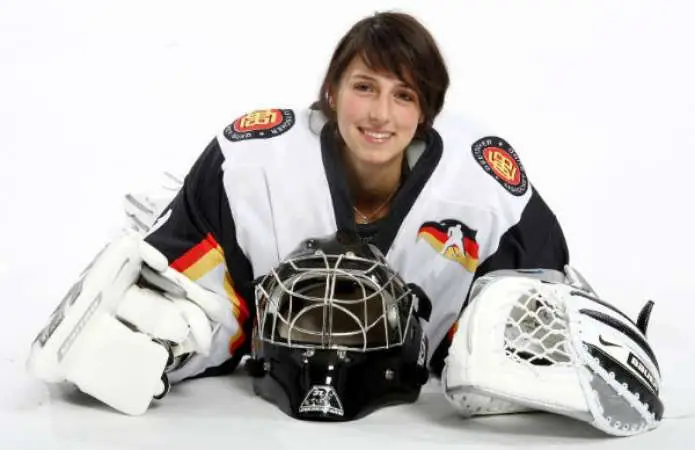 Viona Harrer Best Looking Female Hockey Players